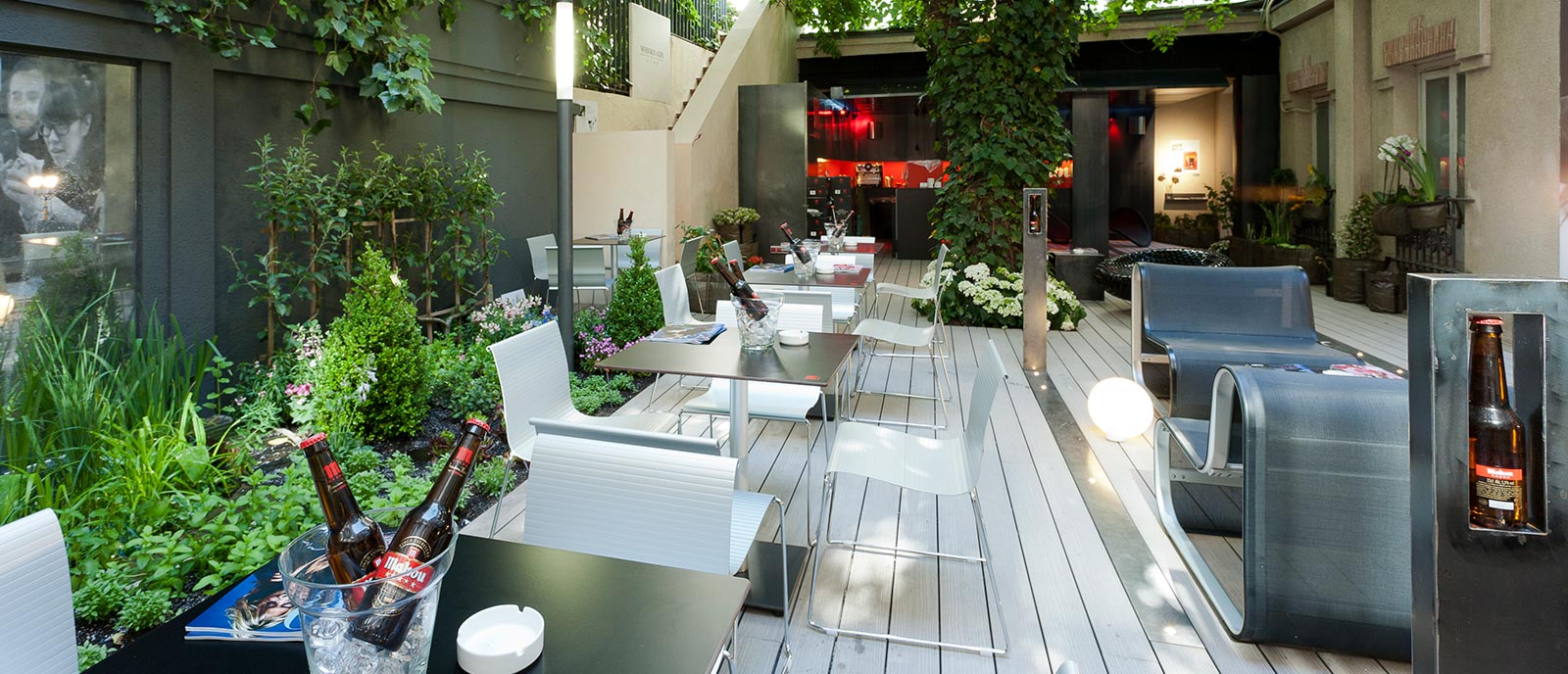 Bar y terraza Mahou – «Pasarela Mahou»