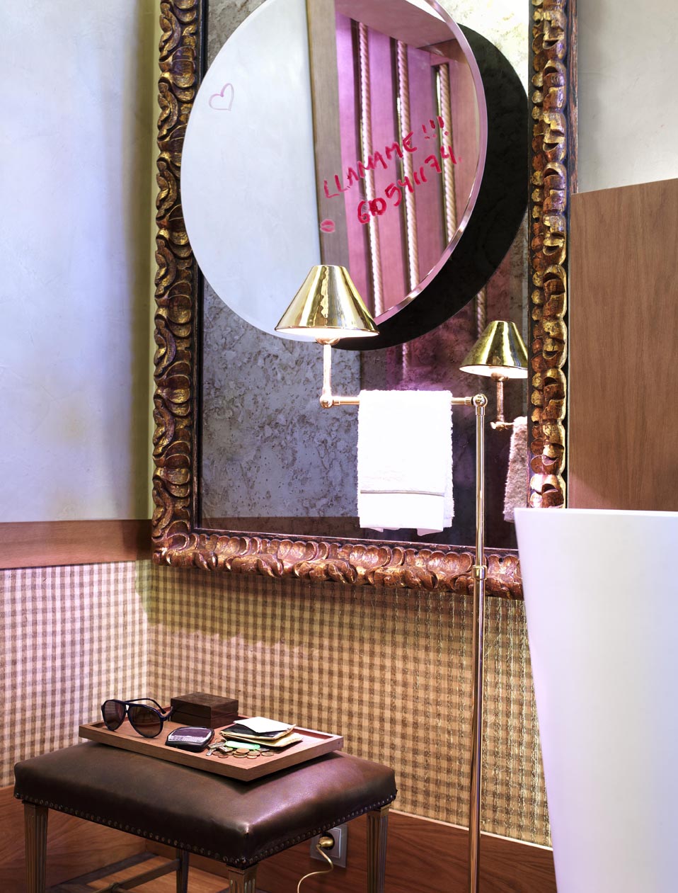 Luis García Fraile, cuarto de baño-vestidor, en Casa Decor 2012