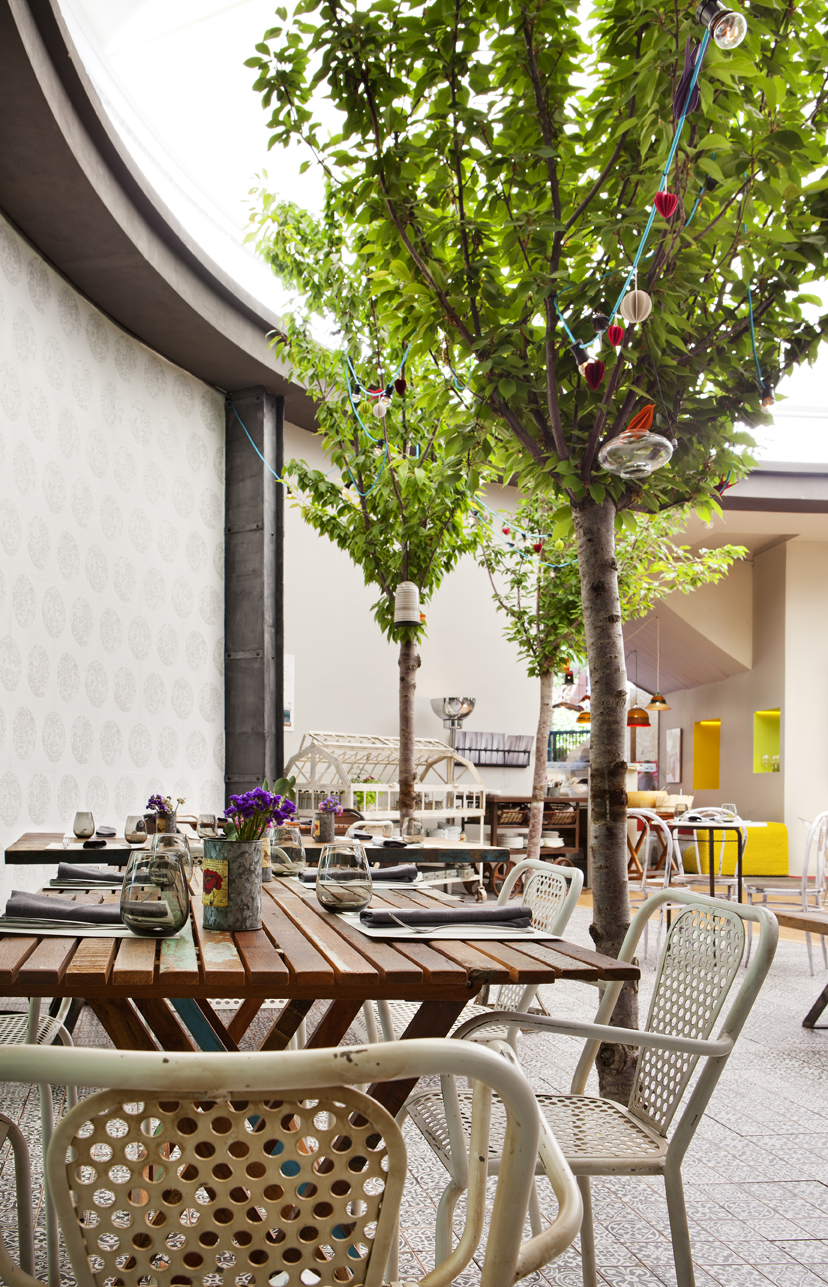 Restaurante de inspiración inglesa por Cuca García Lorente en Casa Decor 2013