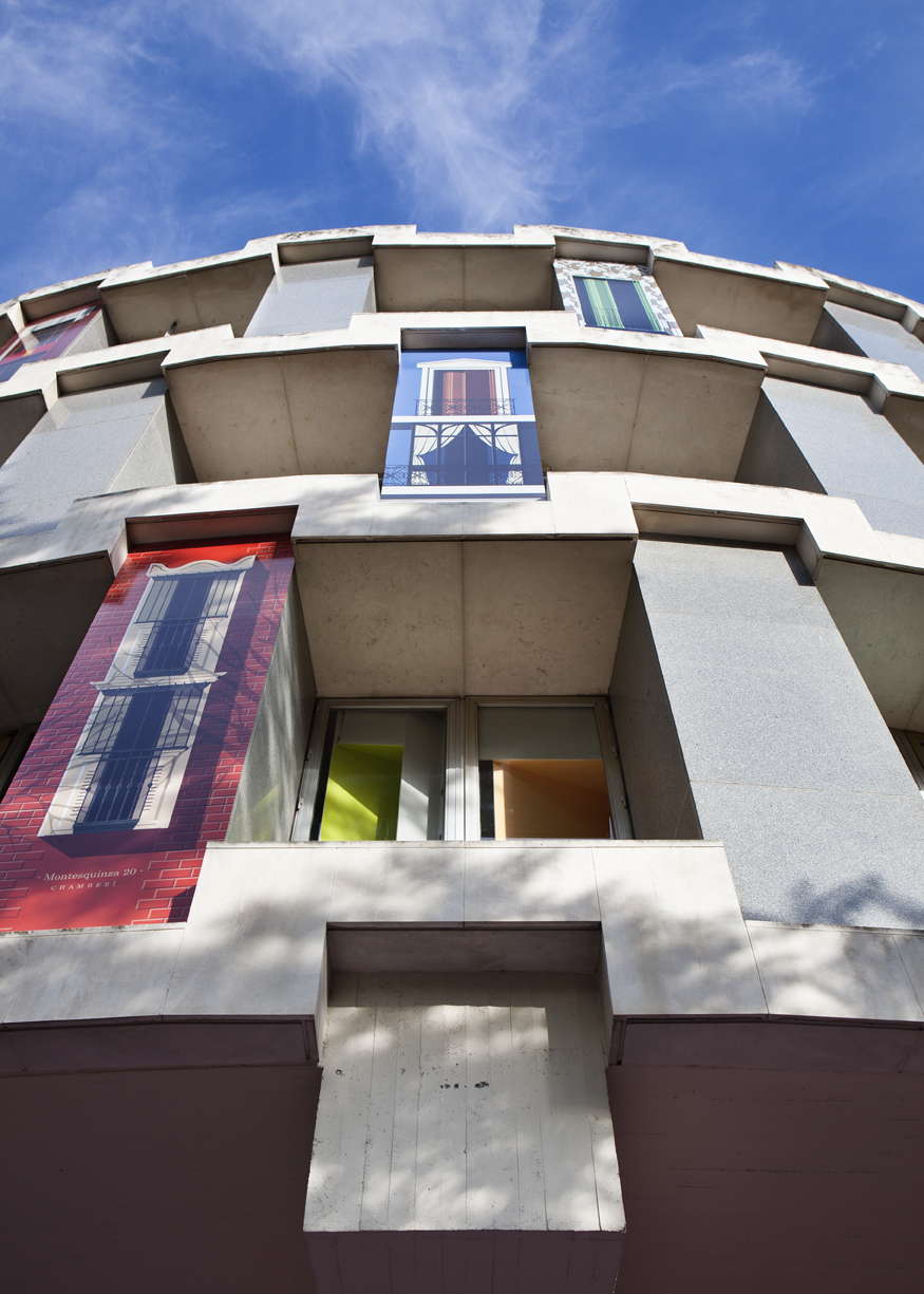 Fachada, galería y señalética por Egue y Seta en Casa Decor 2013