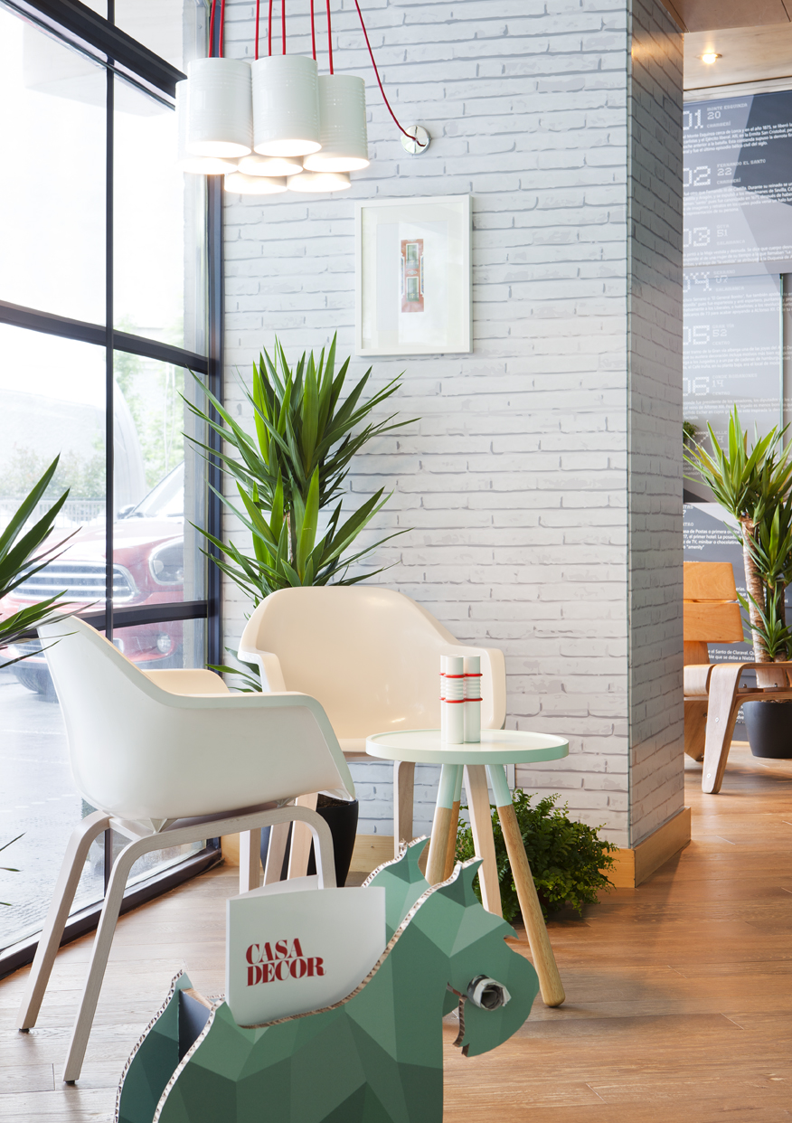 Fachada, galería y señalética por Egue y Seta en Casa Decor 2013