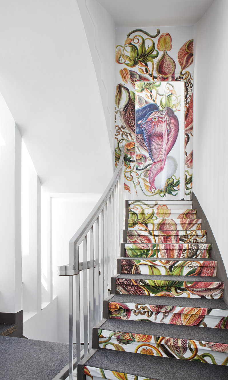 Escaleras decoradas por Juliana de Luca y Angelica Eriksson en Casa Decor 2013
