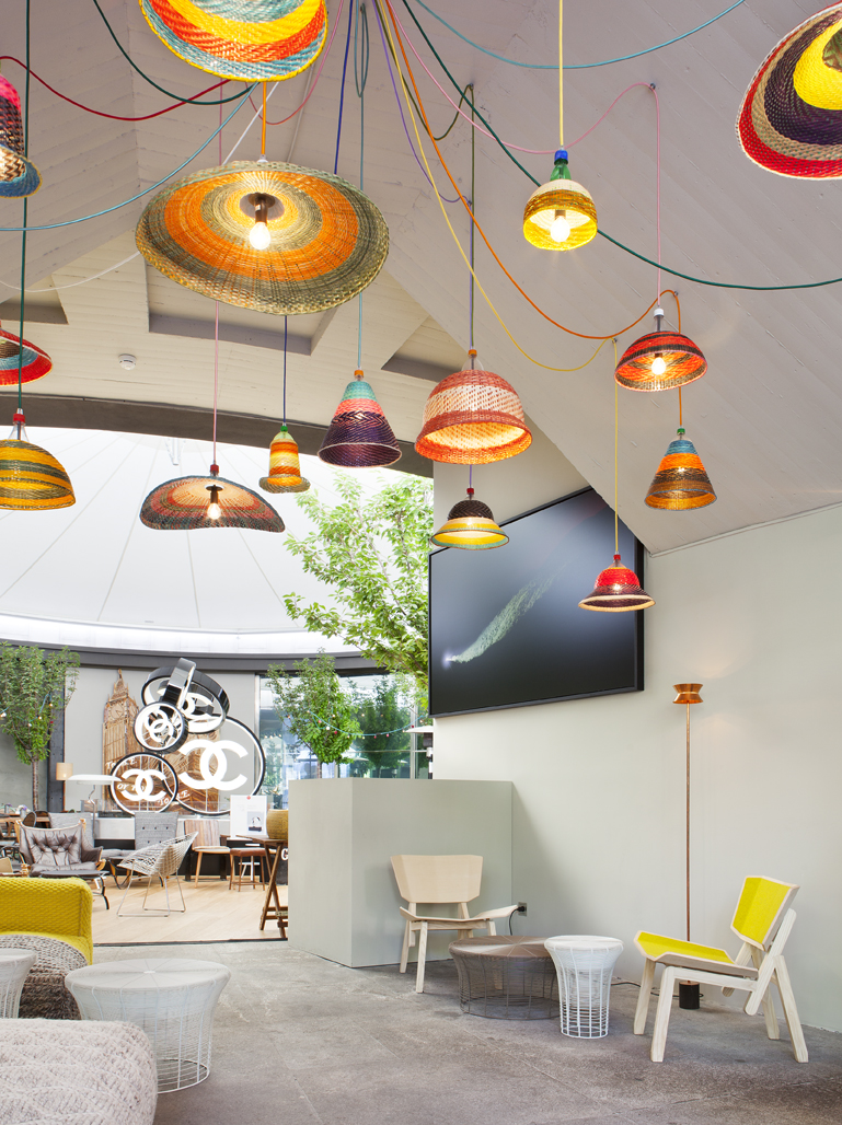 Restaurante lounge "Colourful" por el equipo de Ynot? en Casa Decor 2013