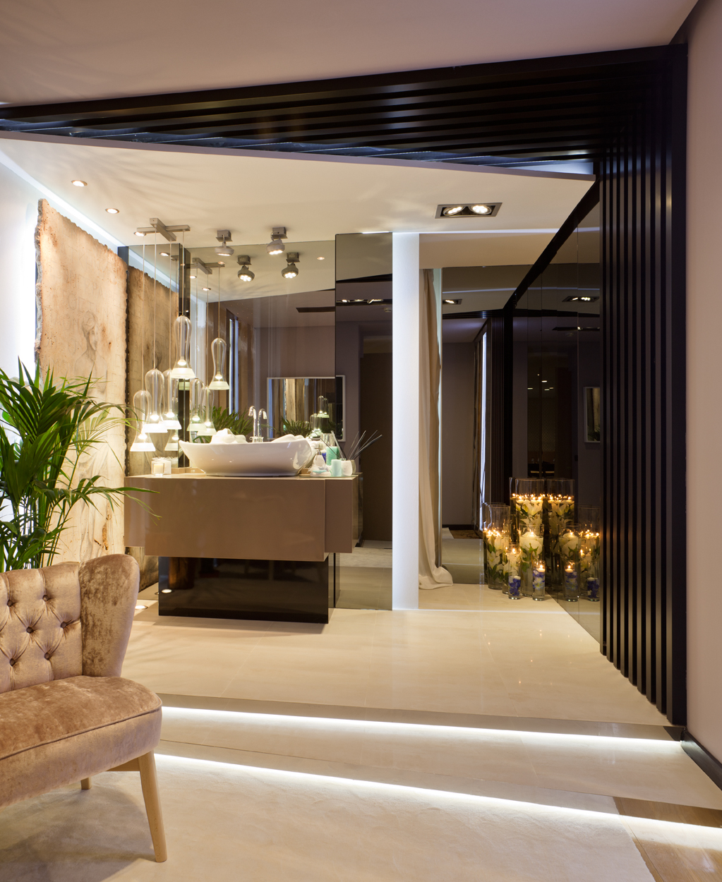 Baño moderno y elegante en Casa Decor 2014