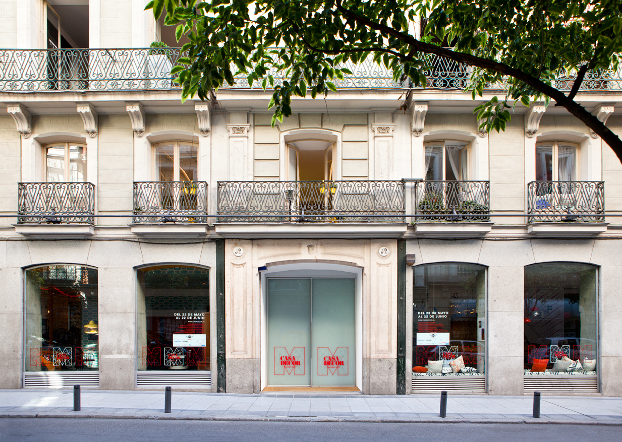 Javier Quero, Óscar Ordóñez, Pablo Casado y Javier Fernández, fachada, "Iluminación Singular", Casa Decor 2014