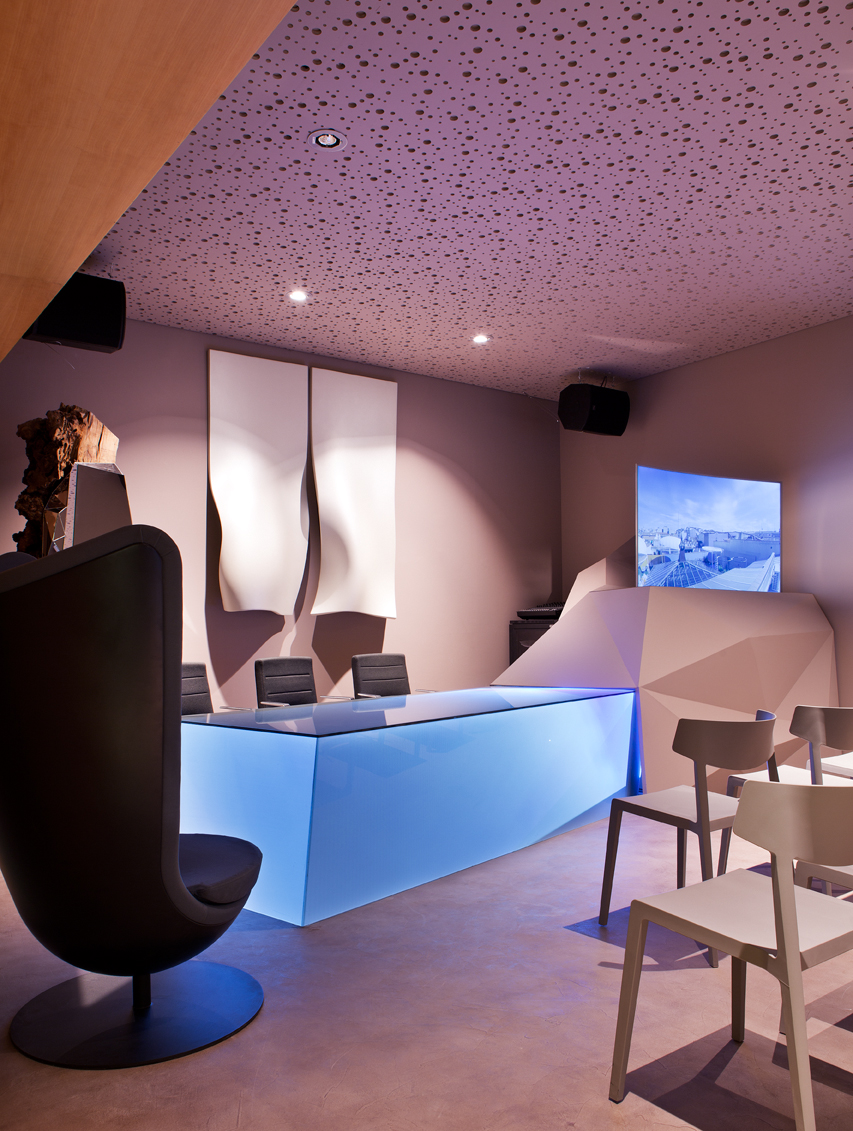 Auditorio por Rebeca Cano, Beatriz Peral y Andrés de la Torre en Casa Decor 2015