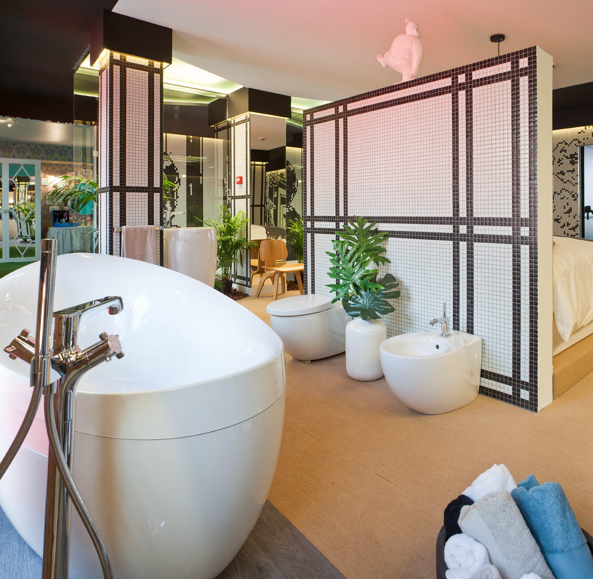 Dormitorio multifuncional por Egue y Seta en Casa Decor 2015