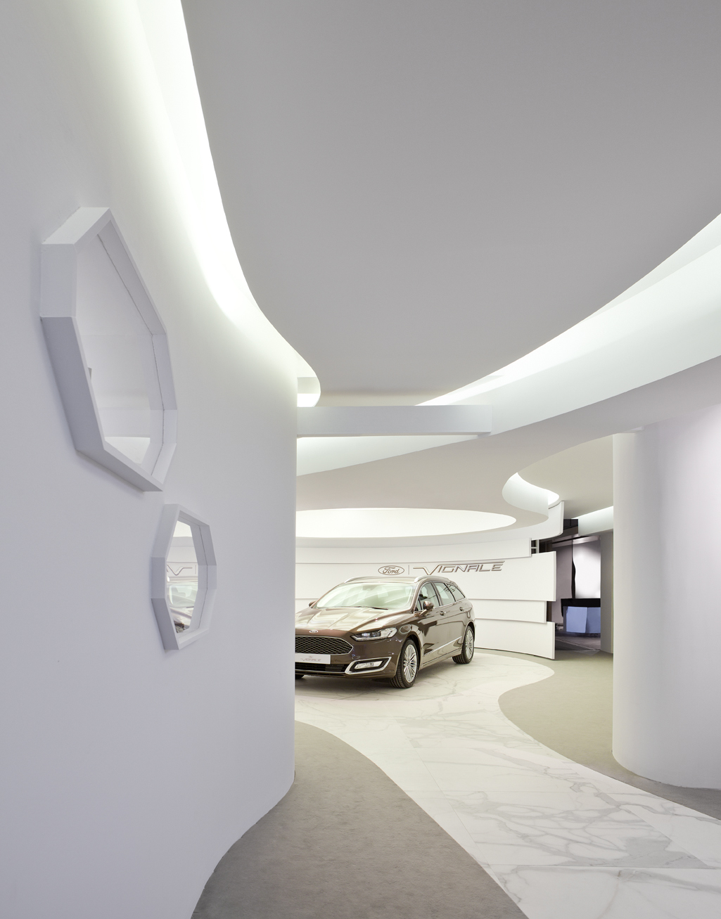 Espacio Ford por Héctor Ruiz-Velázquez en Casa Decor 2015