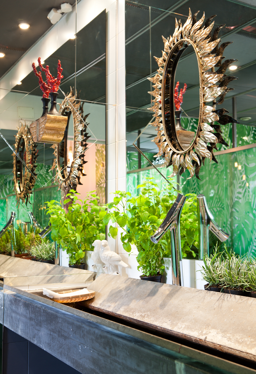 Baños públicos por Sofía Cebrián en Casa Decor 2015