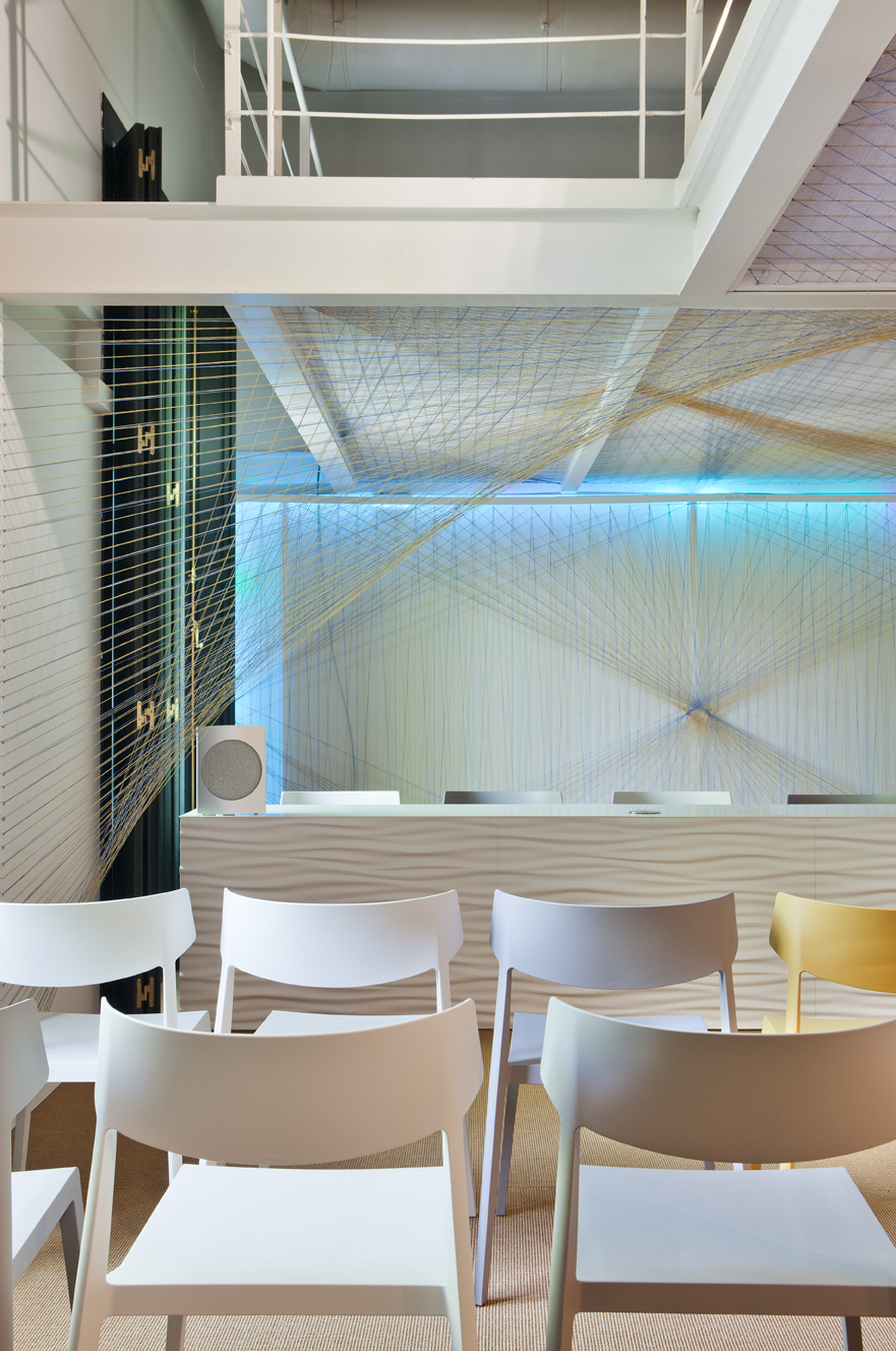 Auditorio y Mural de Expositores realizado por ESNE en Casa Decor 2016