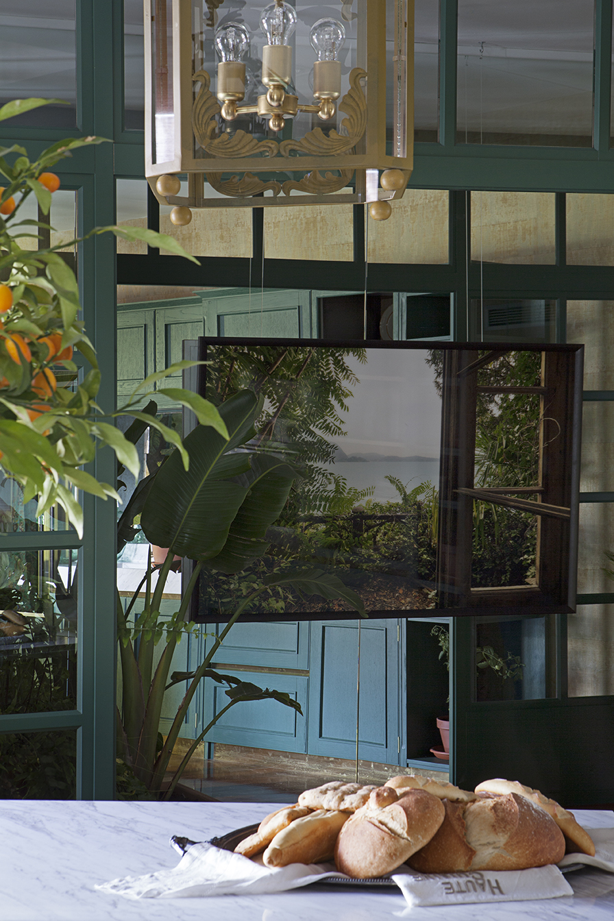 Cocina con jardín y huerto interior, de Murelli para Casa Decor 2016