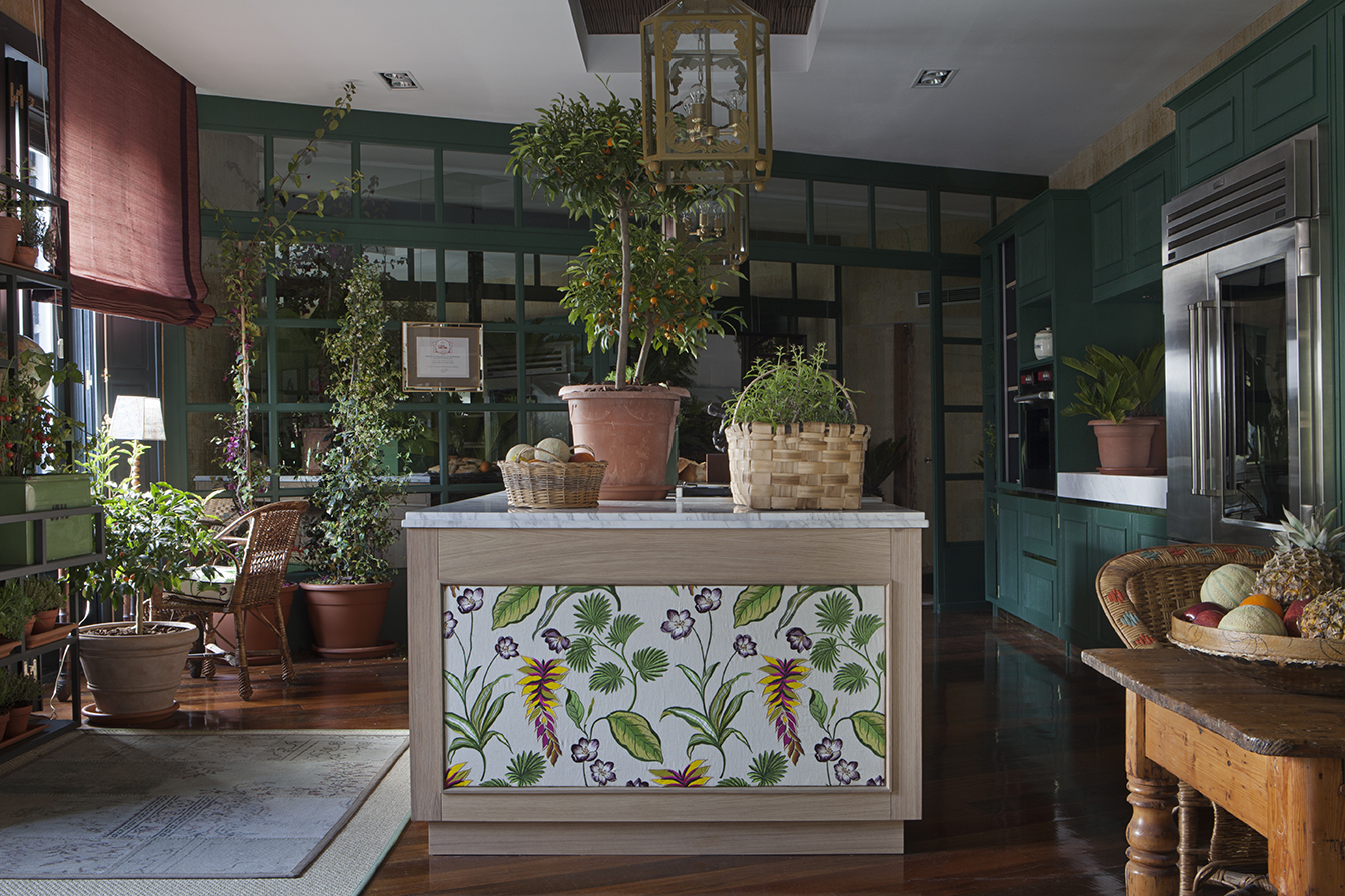 Cocina con jardín y huerto interior, de Murelli para Casa Decor 2016