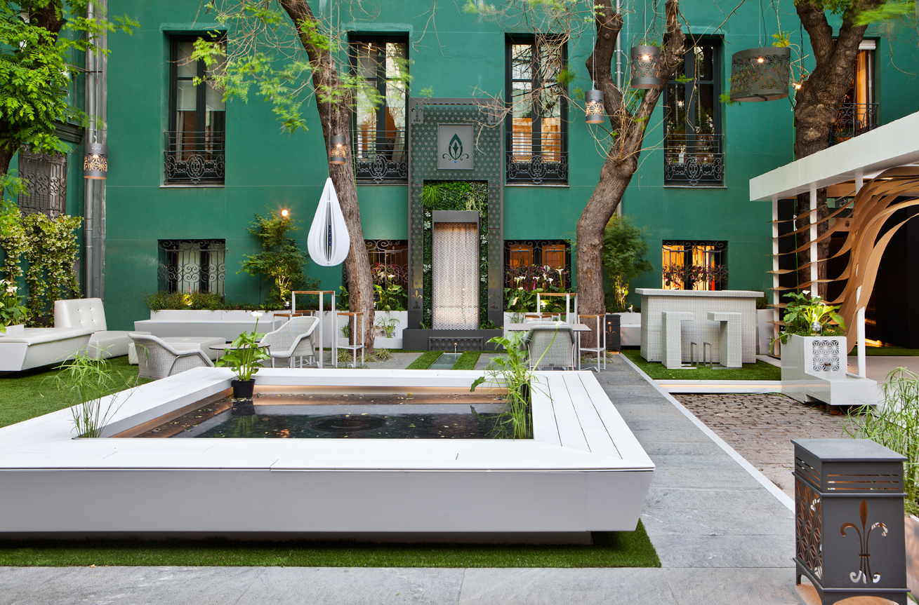 Patio interior proyectado por el paisajista Fernando Pozuelo en Casa Decor 2016