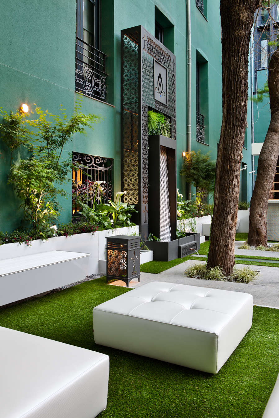 Patio interior proyectado por el paisajista Fernando Pozuelo en Casa Decor 2016