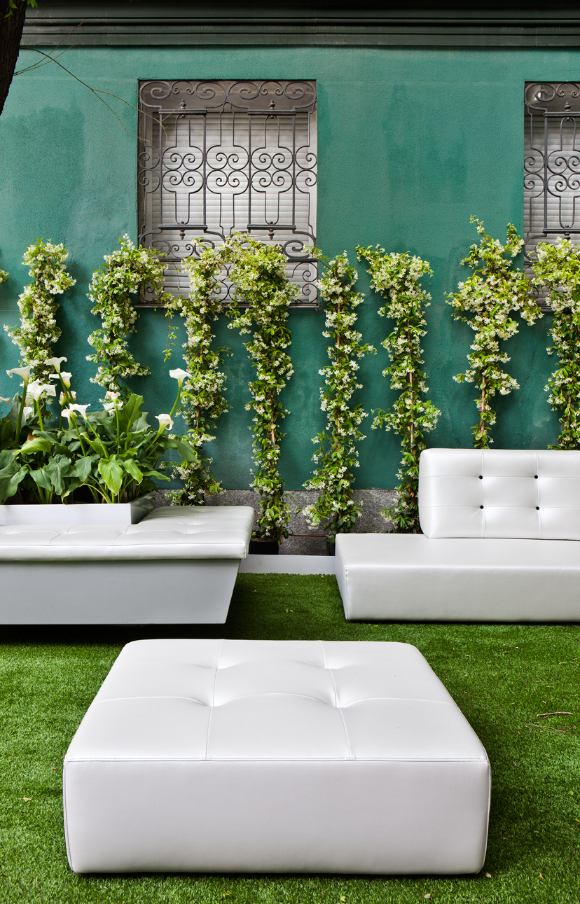 Patio interior proyectado por el paisajista Fernando Pozuelo en Casa Decor 2016
