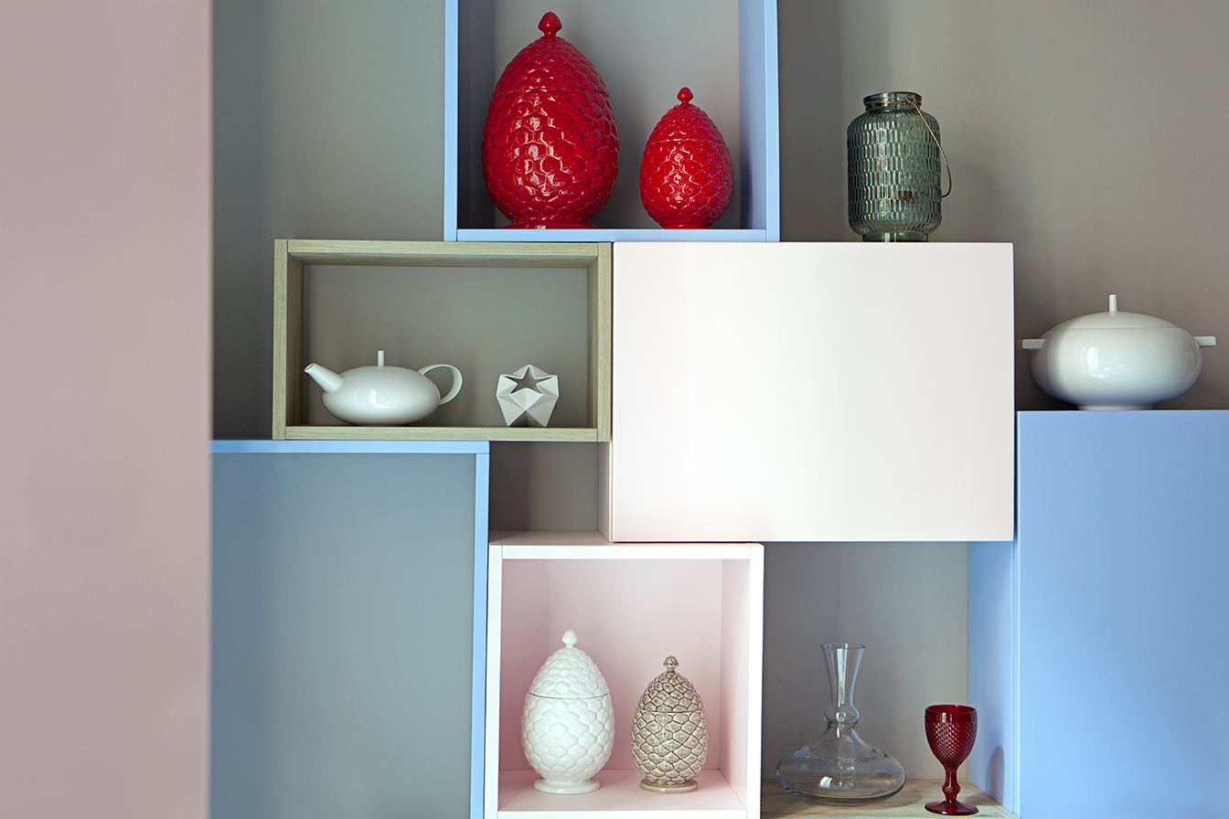 Cocina en rosa y azul de Steven Littlehales en Casa Decor 2016