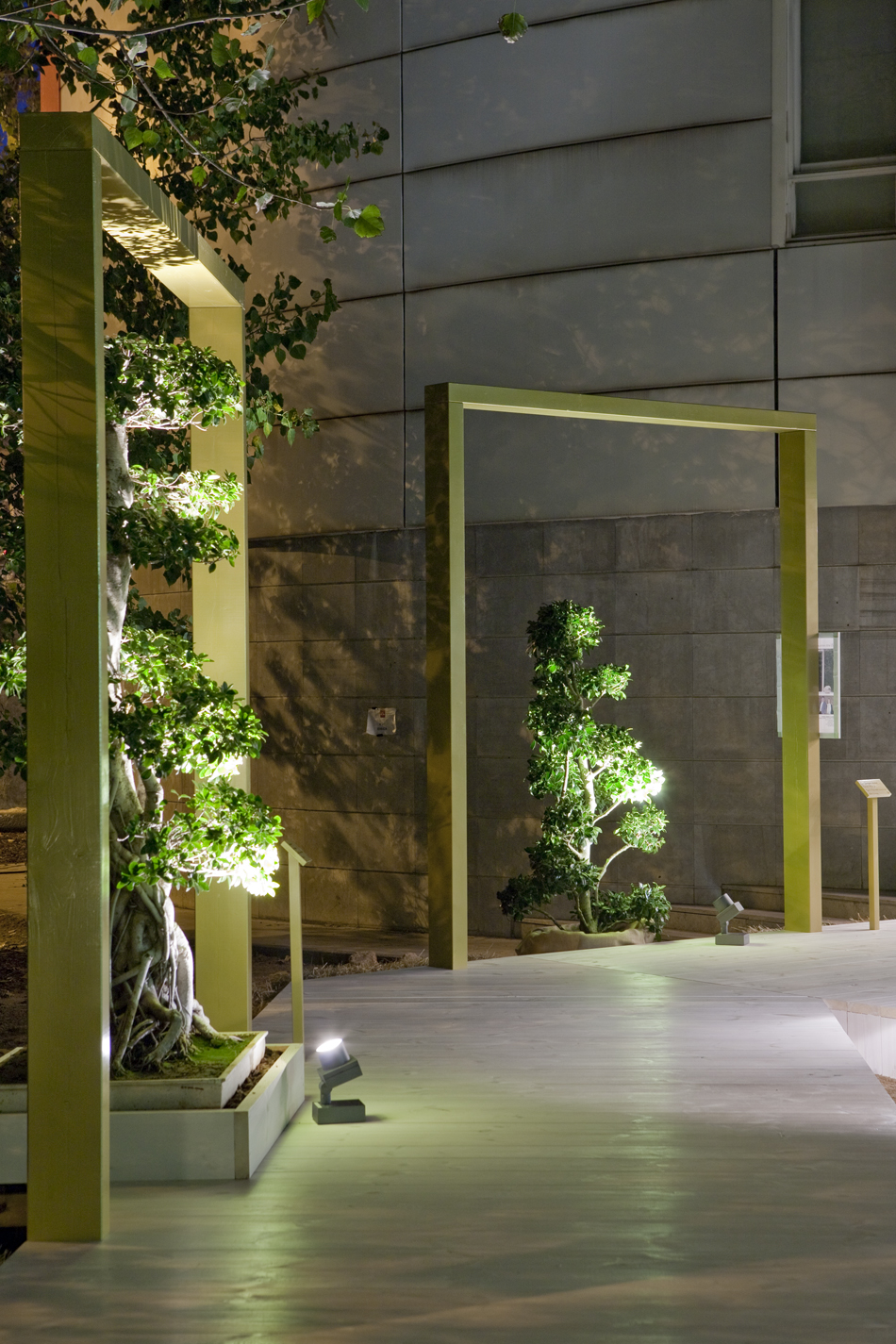 Jardín exterior de Jordi Conillas y Jordina Grifell en Casa Decor Barcelona 2010
