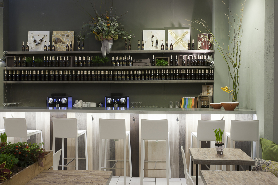 Bar de Pía Capdevila Interiorismo para San Miguel Selecta XV en Casa Decor Barcelona 2011