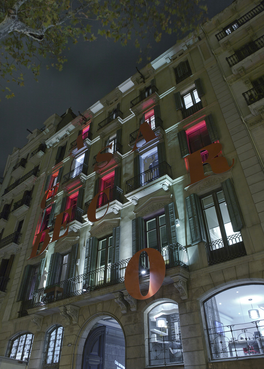Iluminación fachada, Marta Arcaya y Alexia Basso para Erco Iluminación, en Casa Decor Barcelona 2011