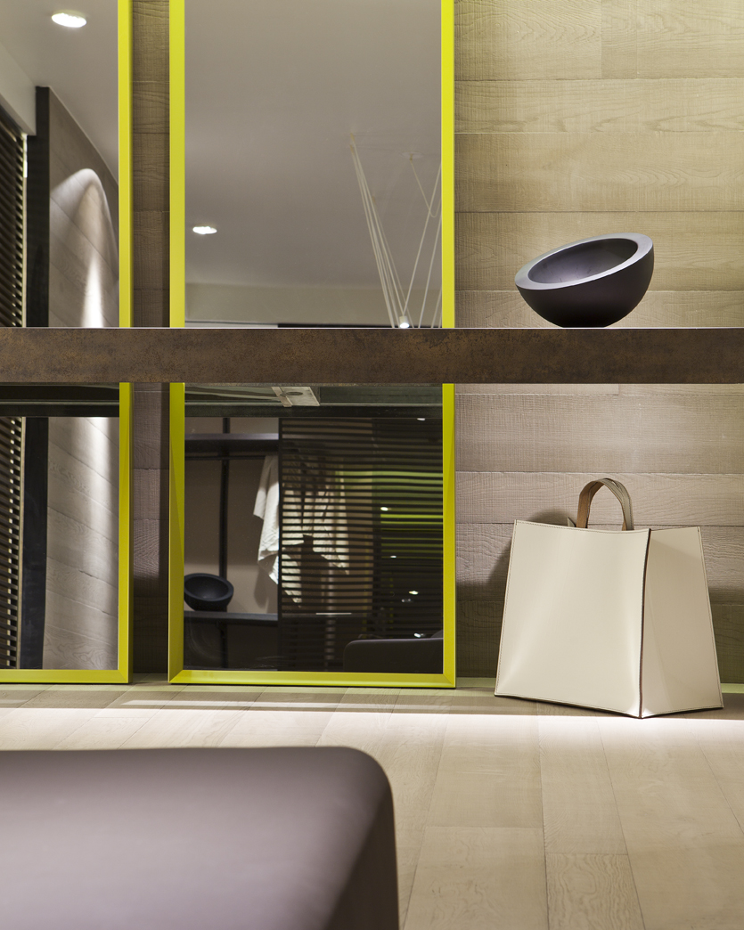 Equipo Criteri Studio, baño con vestidor, "Esencia interior", en Casa Decor 2012