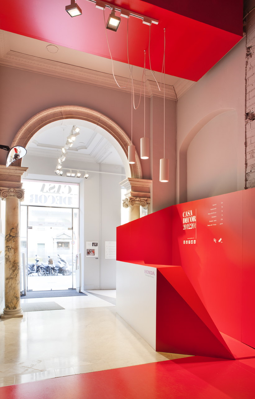 Marta Budó y Pepe Bustamante, taquilla, “Espacio Honda”, en Casa Decor Barcelona 2012
