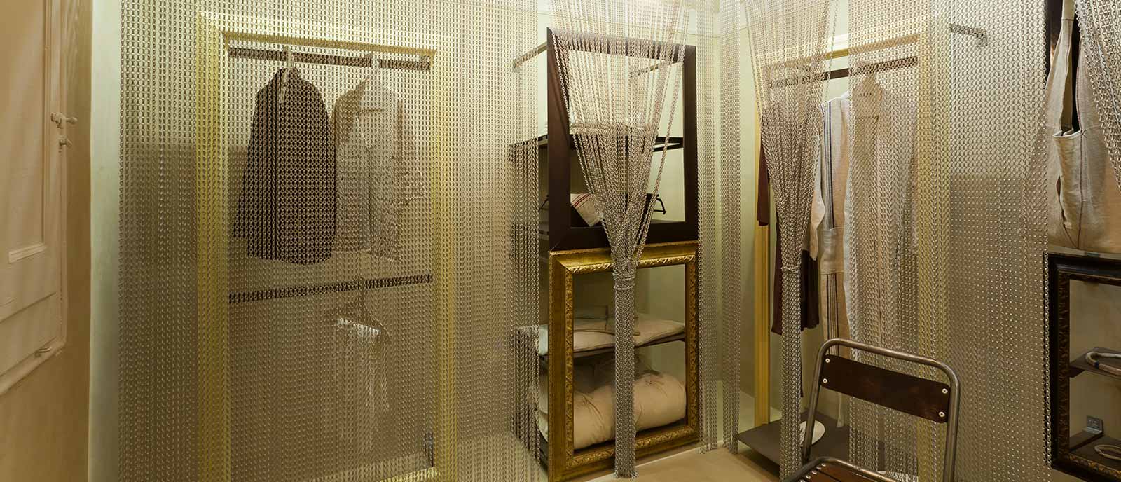 Dormitorio con vestidor – «Y para muestra, un marco…»