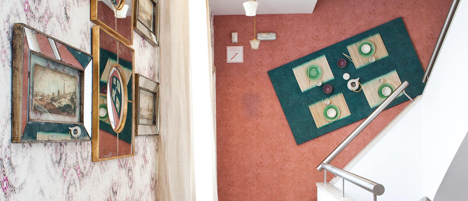 Escalera – «La casa por las paredes»