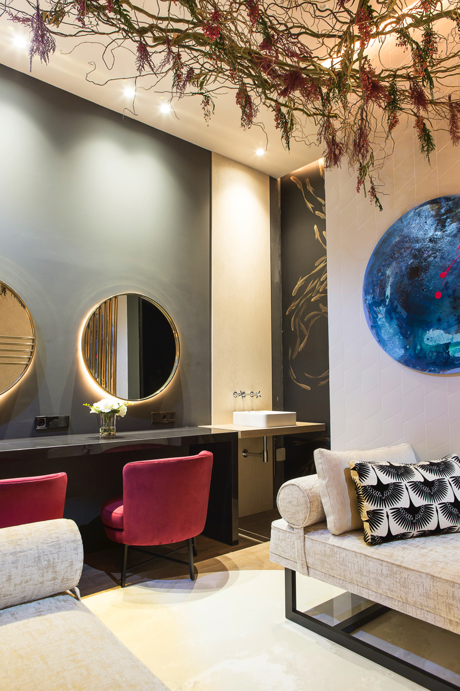 Baños públicos diseñados por Almudena Rebuelta en Casa Decor 2017
