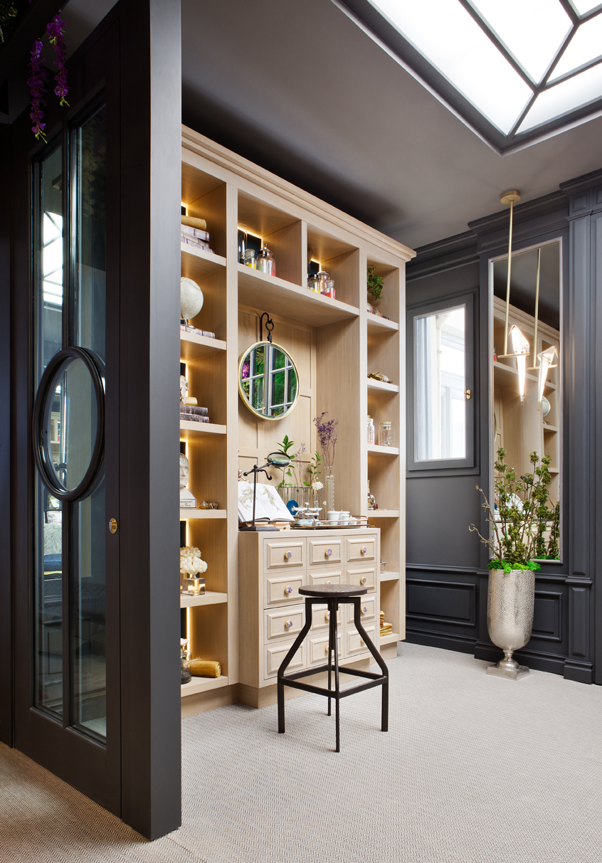 Espacio Román Windows and Doors de GS Interior Design en Casa Decor 2017
