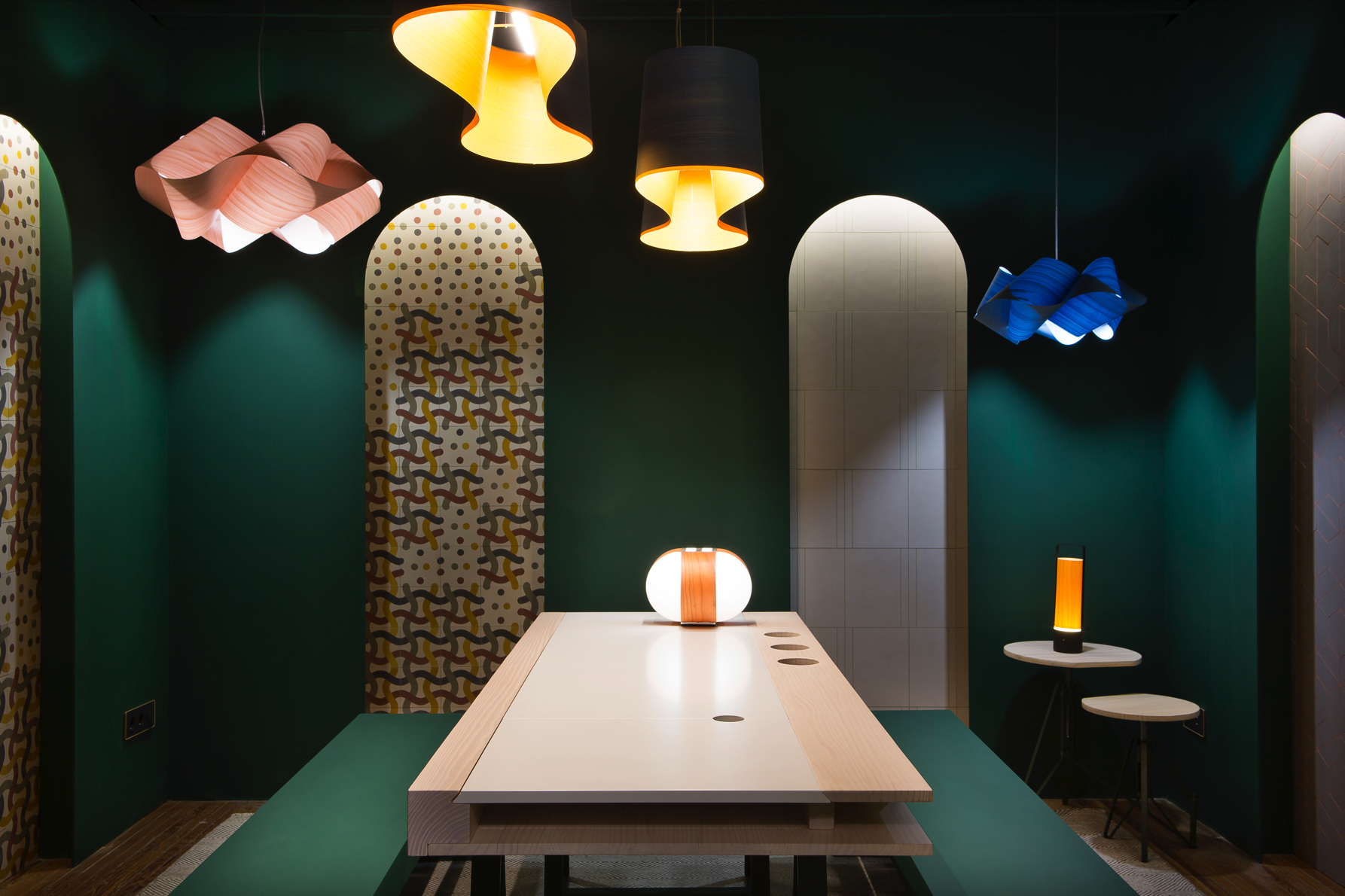 Espacio RED-AEDE. Sala de prensa realizada por Kiwi Bravo en Casa Decor 2017