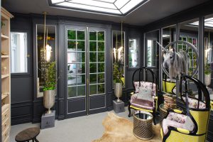 Espacio Román Windows and Doors de GS Interior Design en Casa Decor 2017