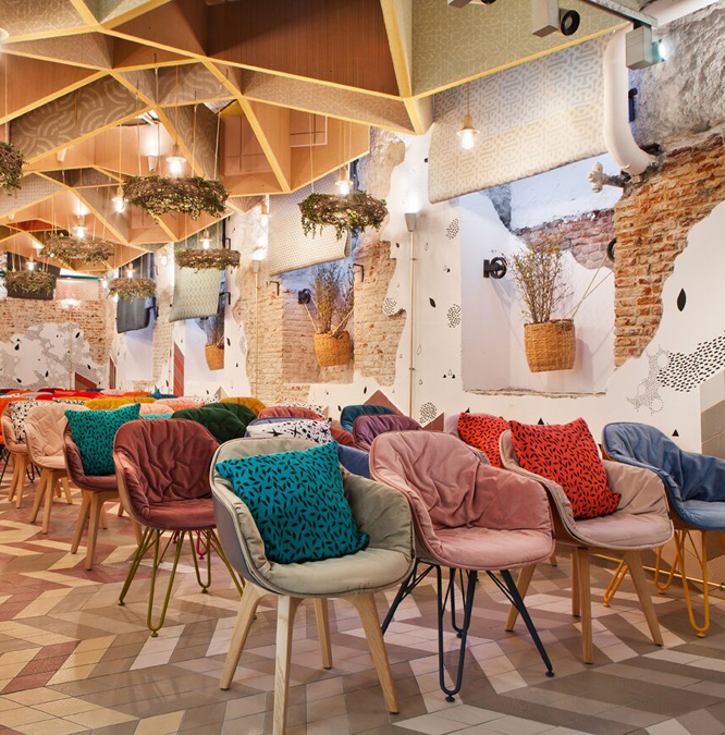 tapizados a todo color en Casa Decor 2017