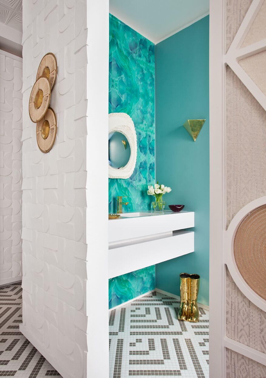 Baños públicos de Miriam Alía en Casa Decor 2018 - Espacio Hager