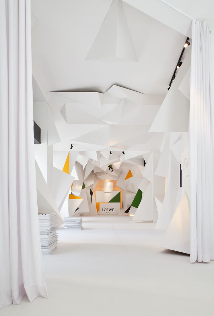 Escaparate “Solo Loewe Origami”. Pepe Leal