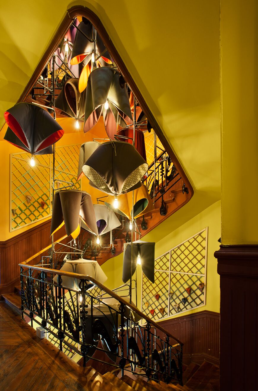 vestibulo y escalera espacio sunbrella por izaskun chinchilla
