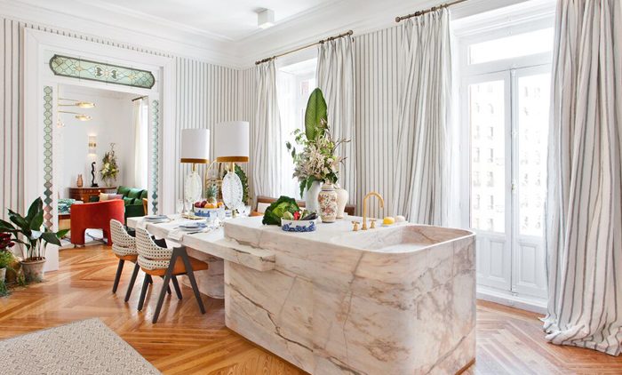 Tendencias en Casa Decor 2018: piedra natural y porcelánicos