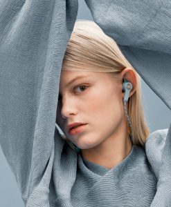 Auriculares Beoplay E6 de Bang & Olufsen SS19