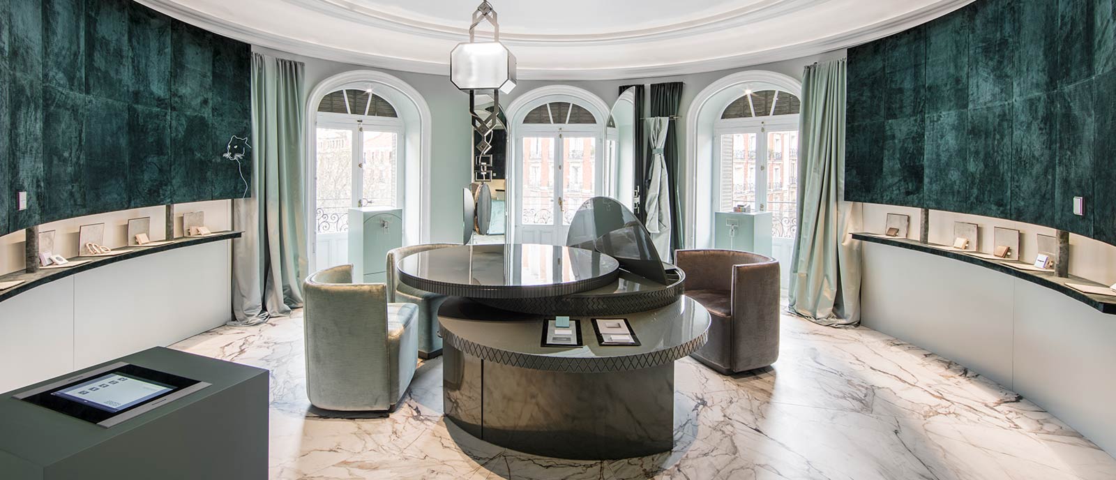 Ala de belleza – «La corte de los milagros»  Espacio Jung