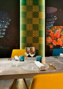 Restaurante Biocontrastes por Muher Estudio en Casa Decor 2021