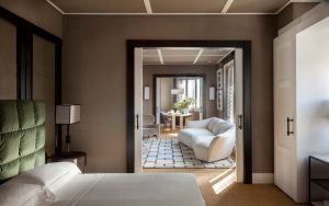 Espacio Natuzzi Italia por Manuel Espejo en Casa Decor 2022