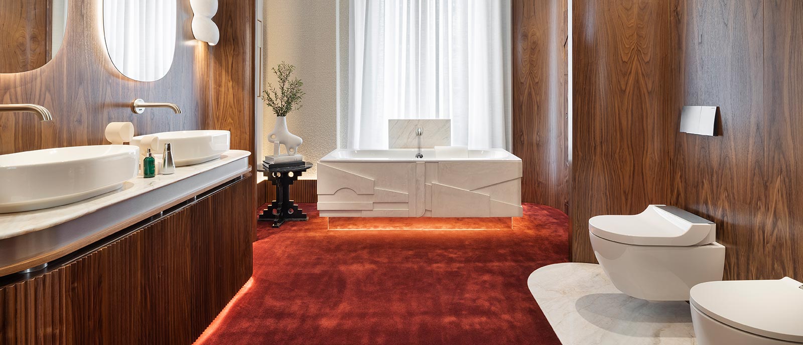 Espacio Geberit – Cuarto de Baño «Magnum Lignum»