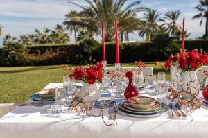 Mesa de Navidad en rojo, blanco y verde