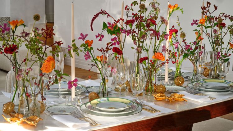 Raúl Martins crea la mesa de Navidad perfecta con Vista Alegre