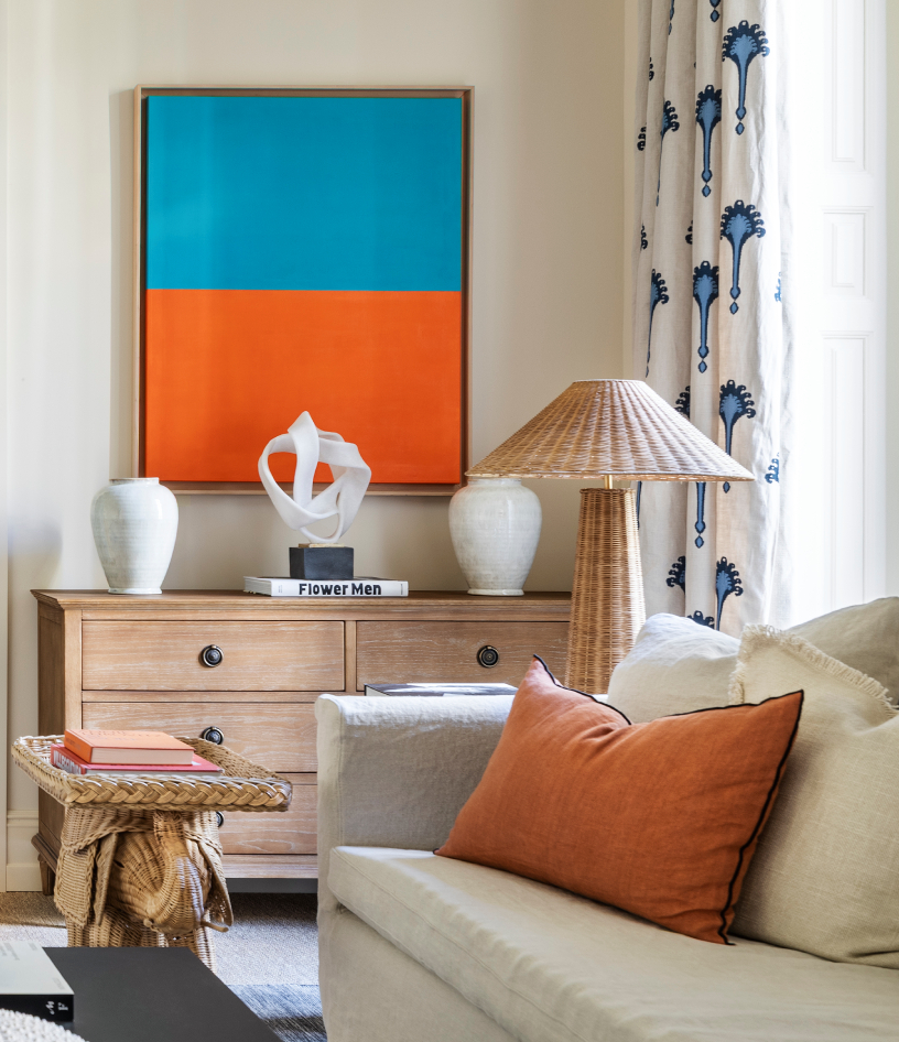 Muebles y complementos de estilo atemporal y elegancia artesanal en Casa Decor 2025