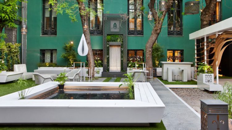 Paseo por espacios exteriores de distintas ediciones de Casa Decor